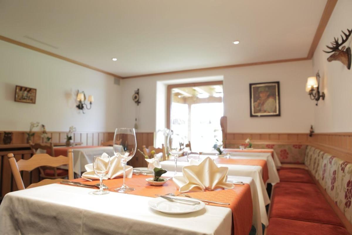 Schwarzwald Lodge Inselklause Schönwalde Extérieur photo